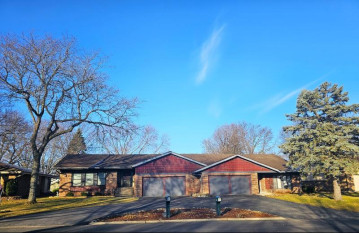 828-830 Nassau Parkway, Rockford, IL 61107