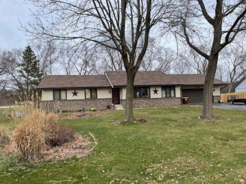 10430 Baederwood Drive, Machesney Park, IL 61115