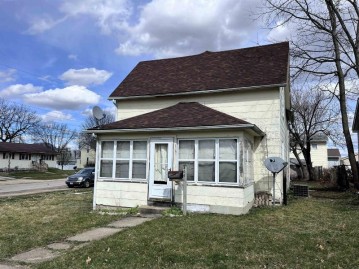 304 Warren Avenue, Belvidere, IL 61008