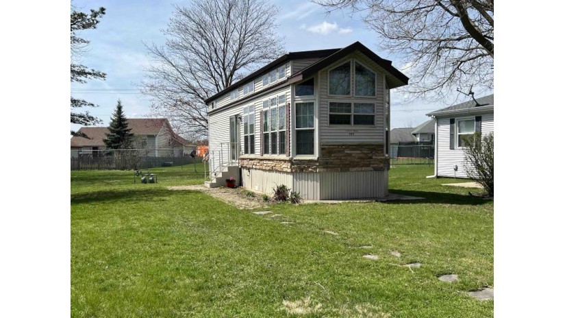 409 Spruce Drive Belvidere, IL 61008 by Coldwell Banker Real Estate Group $55,000