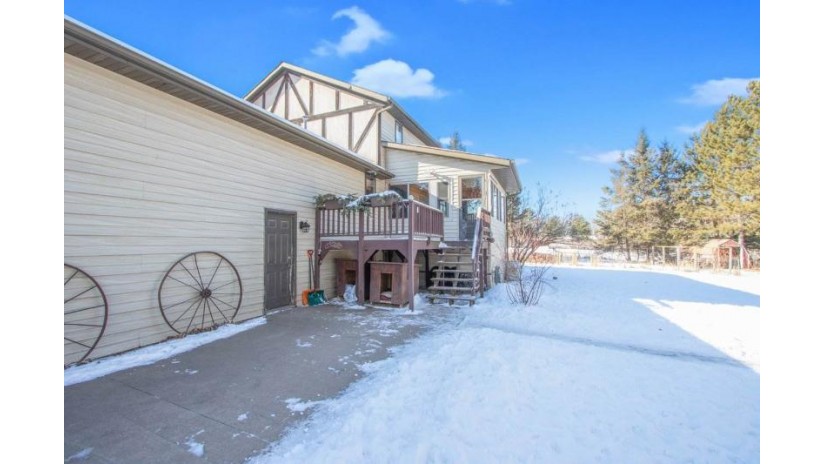 2454 Forest Meadows Court Suamico, WI 54313-7873 by Mark D Olejniczak Realty, Inc. $2,000,000