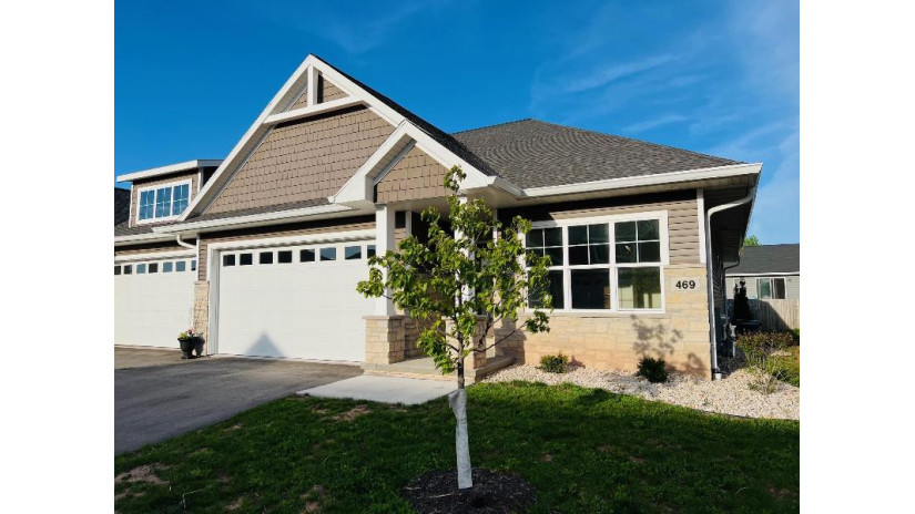 469 Papermill Circle Kimberly, WI 54136 by Resource One Realty, Llc - OFF-D: 920-255-6580 $369,900