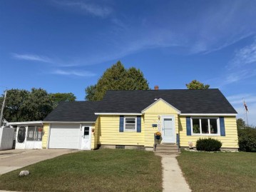 305 W Wescott Street, Shawano, WI 54166