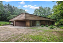 5472 Sportsman Drive, Rockland, WI 54115 by Keller Williams Green Bay - PREF: 312-399-5659 $1,950,000