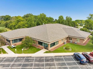 1511 W Main Avenue, Ashwaubenon, WI 54115-9556