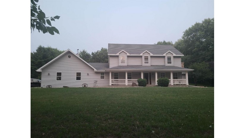 2398 Cathedral Forest Drive Suamico, WI 54313 by Quorum Enterprises, Inc. $499,000