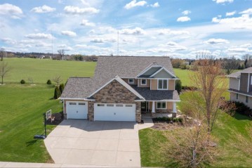 1418 Angels Path, Ledgeview, WI 54115