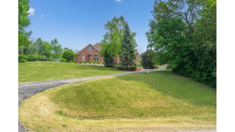 1750 Limestone Trail Ledgeview, WI 54115 by Make A Move Realty, LLC $1,700,000
