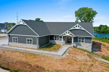 460 Rivers Edge Drive, Kimberly, WI 54136-4404