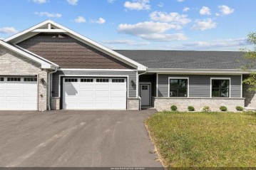 3006 Community Way, Menasha, WI 54952