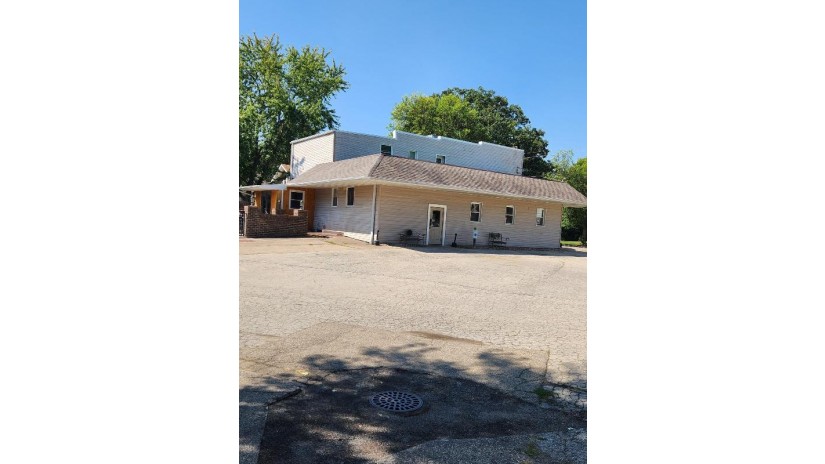 148 S Walter Avenue Appleton, WI 54915 by Re/Max 24/7 Real Estate, Llc - Office: 920-734-0247 $300,000