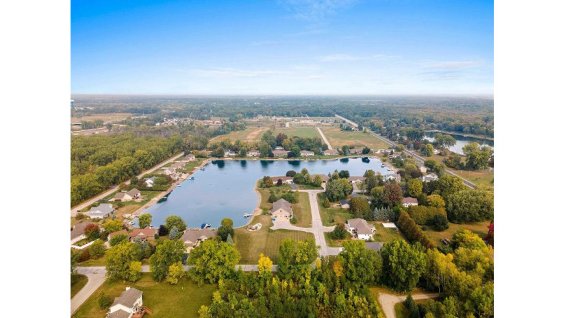 1543 Field Court Suamico, WI 54173 by Symes Realty, Llc $722,000