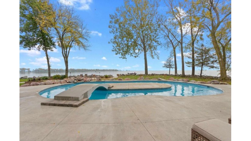 2526 Longtail Beach Lane Suamico, WI 54173 by Found It $2,450,000