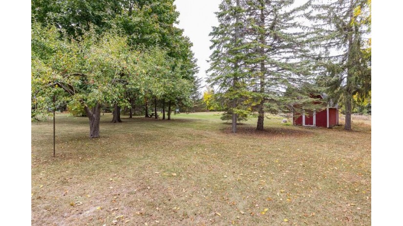 1904 Indian Point Road Vinland, WI 54901 by Century 21 Ace Realty - Office: 920-739-2121 $235,000