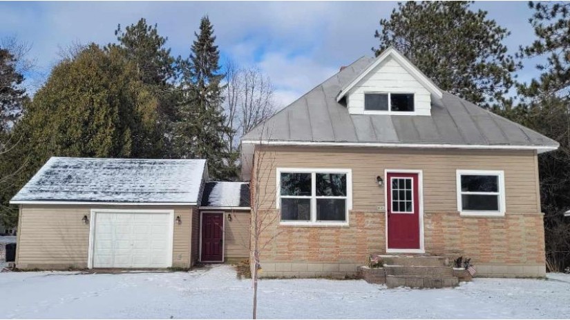 630 Oconto Avenue Peshtigo, WI 54157 by New Home Real Estate, Llc $179,900