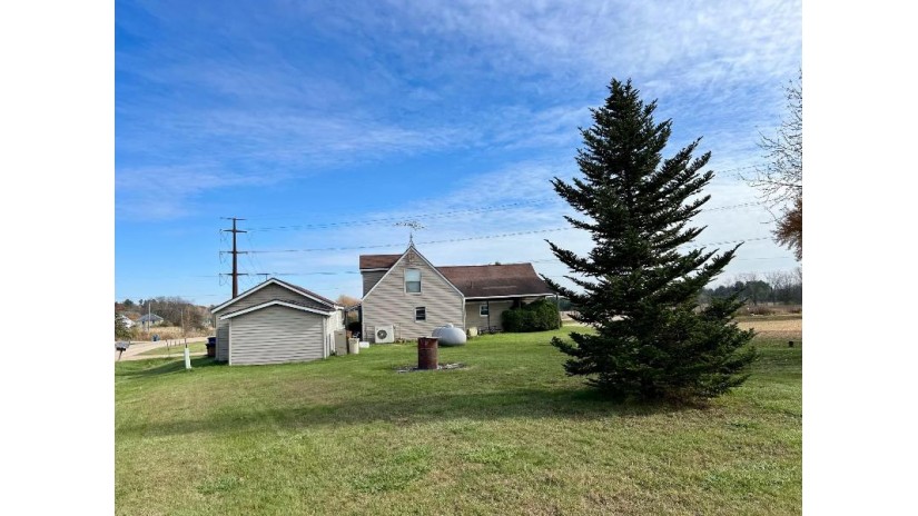 N3925 Friendship Circle Belle Plaine, WI 54166 by Country Pride Realty, Inc. $179,900