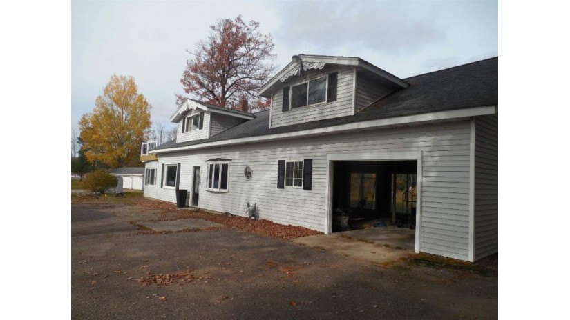 1226 Lake Street White Lake, WI 54491 by Hometown Real Estate & Auction Co., Inc. $399,900