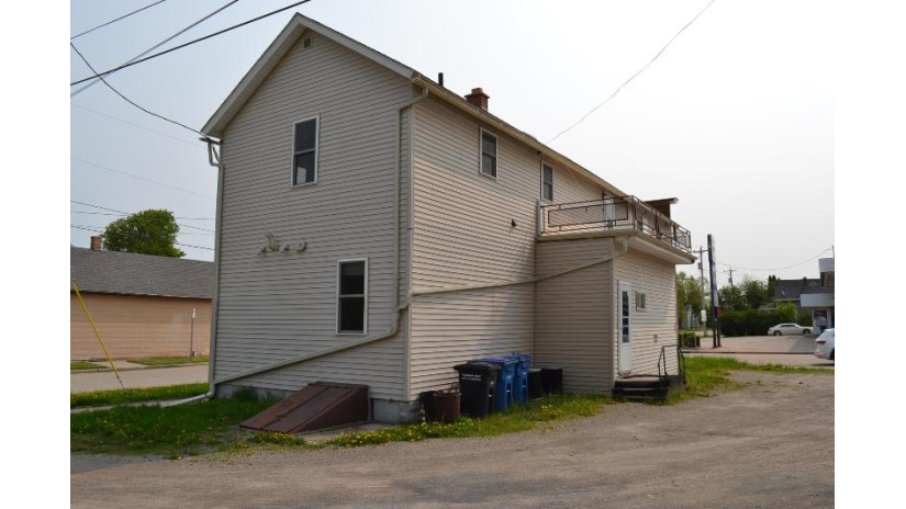 501 Ohio Street Oshkosh, WI 54902 by Re/Max On The Water - PREF: 920-379-3923 $168,900