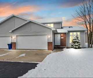 1114 Stillmeadow Lane, Menasha, WI 54952