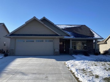 3432 Riverstone Court, Ashwaubenon, WI 54115