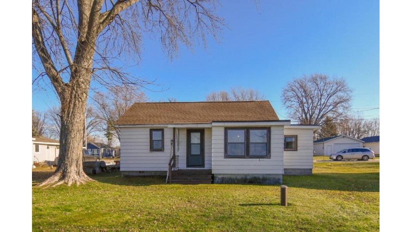 N10244 Gulig Road Calumet, WI 53049 by Knaack Realty LLC $230,000