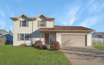 820 Mckinley Avenue, Omro, WI 54963