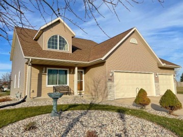 795 Mustang Lane, Fond Du Lac, WI 54935