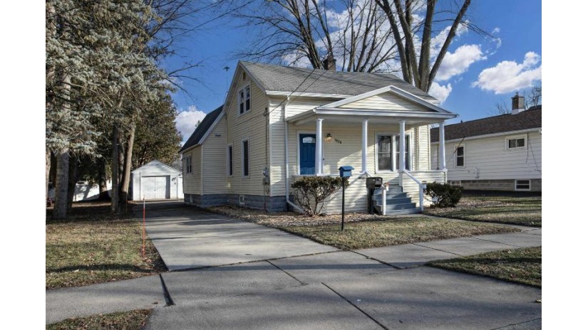 1620 N Oneida Street Appleton, WI 54911 by Century 21 Affiliated - CELL: 920-594-0197 $199,900