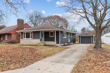 330 Fairview Way, Shawano, WI 54166-2228