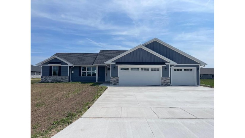 1240 Allen Lee Way Pulaski, WI 54162 by Shorewest Realtors $399,900