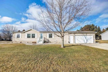 405 Carrie Lynn Avenue, Algoma, WI 54201-1071