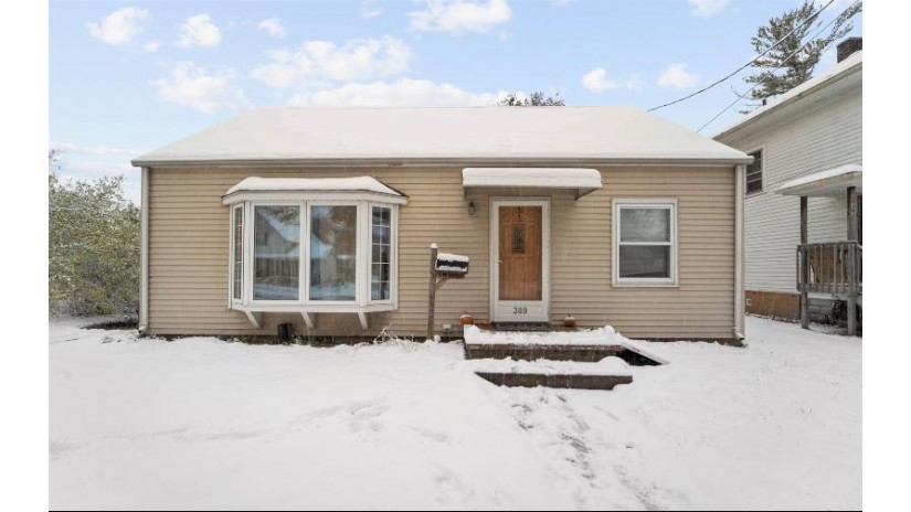 309 E Fremont Street Appleton, WI 54915 by Coldwell Banker Real Estate Group $184,900