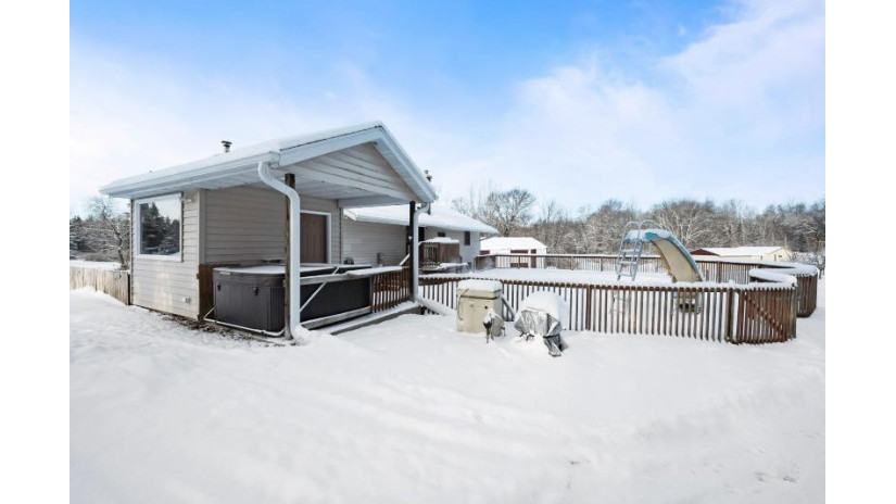 W7316 Feller Road Wausaukee, WI 54177 by Keller Williams Green Bay - OFF-D: 920-373-6705 $550,000