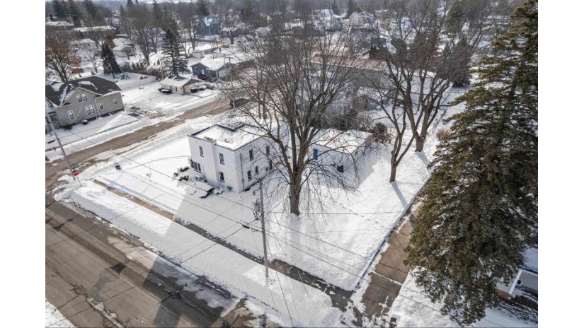 409 Lincoln Street Seymour, WI 54165 by Realty One Group Haven - OFF-D: 920-585-1148 $224,900