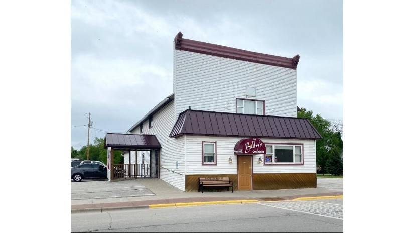 742 Main Street Luxemburg, WI 54217 by Mark D Olejniczak Realty, Inc. - Office: 920-432-1007 $299,900