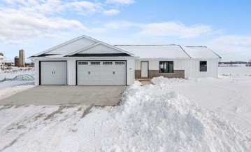 3240 S Weiler Road, Kaukauna, WI 54130