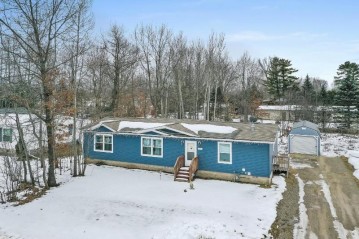 558 Countryside Lane, Oconto Falls, WI 54154-1561