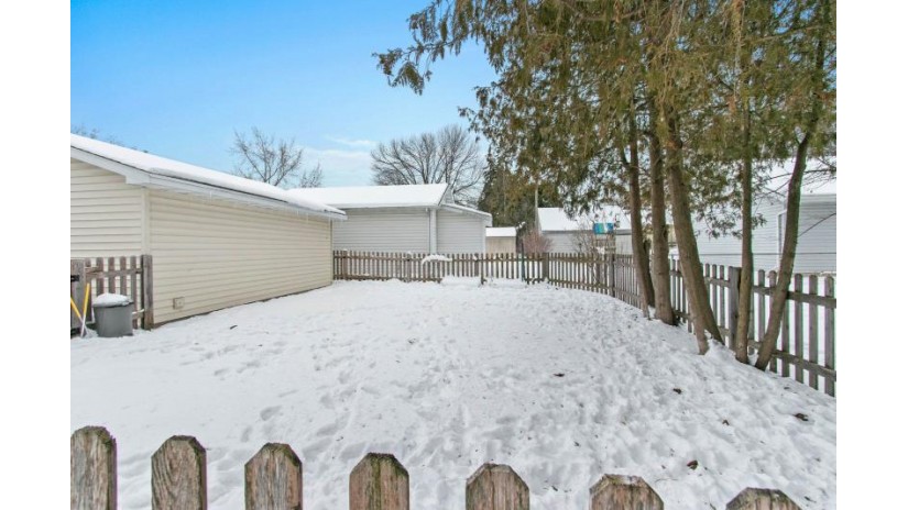 1029 N Owaissa Street Appleton, WI 54911 by Coldwell Banker Real Estate Group $249,900