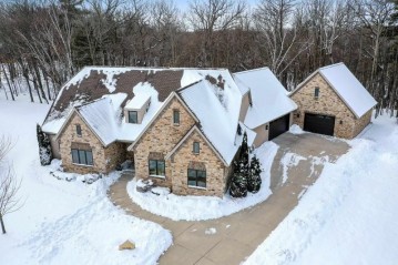 3340 Indigo Bluff Court, Green Bay, WI 54311-7370