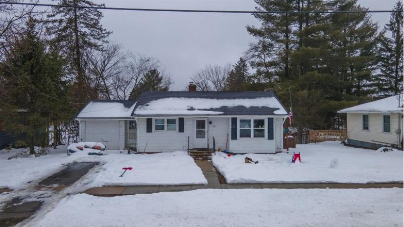454 S Oxford Street Wautoma, WI 54982 by First Weber, Inc. $114,900