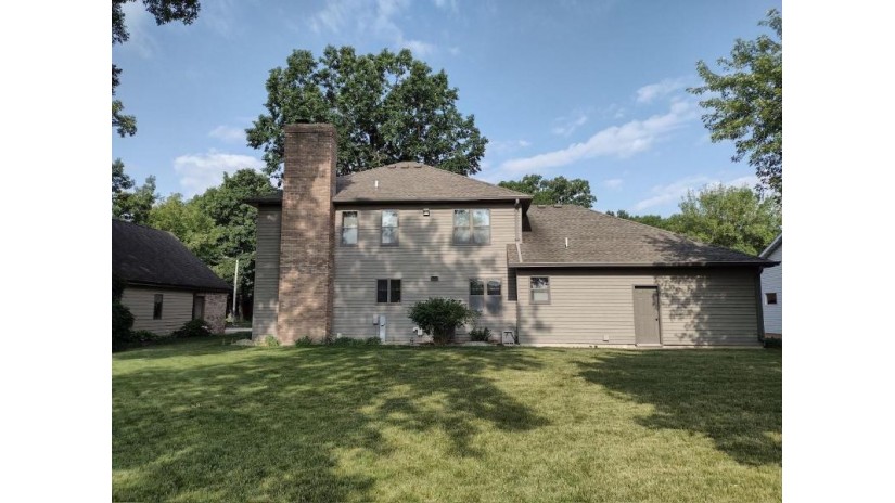 1857 Eagle Drive Fox Crossing, WI 54956 by Century 21 Affiliated - PREF: 920-470-9692 $399,900