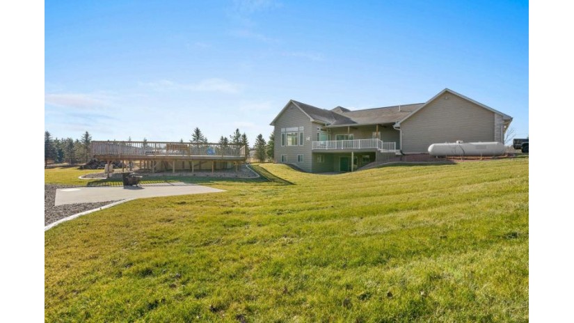 N9590 State Rd 55 Seymour, WI 54165 by Resource One Realty, Llc - OFF-D: 920-338-8116 $819,900
