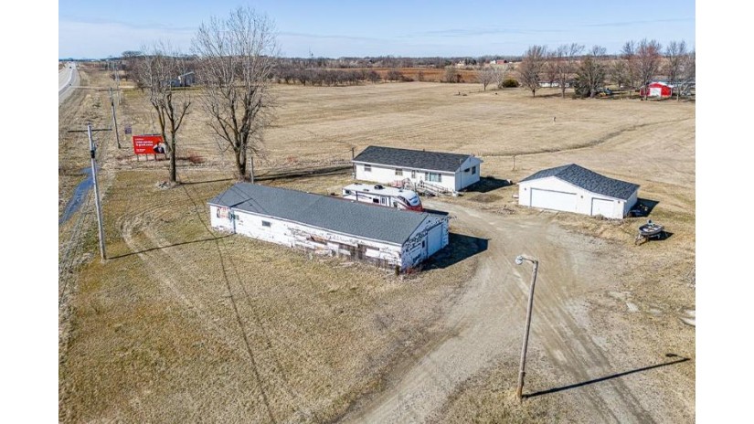 N2225 North Road Greenville, WI 54944 by Century 21 Ace Realty - Office: 920-739-2121 $149,900