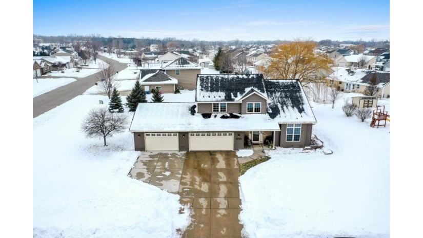 2061 W Higgins Hill Ledgeview, WI 54115 by Resource One Realty, Llc - CELL: 920-621-9659 $514,900