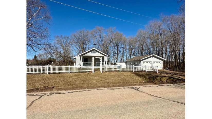 W10690 Geider Road Red Springs, WI 54128 by RE/MAX North Winds Realty, LLC $175,000