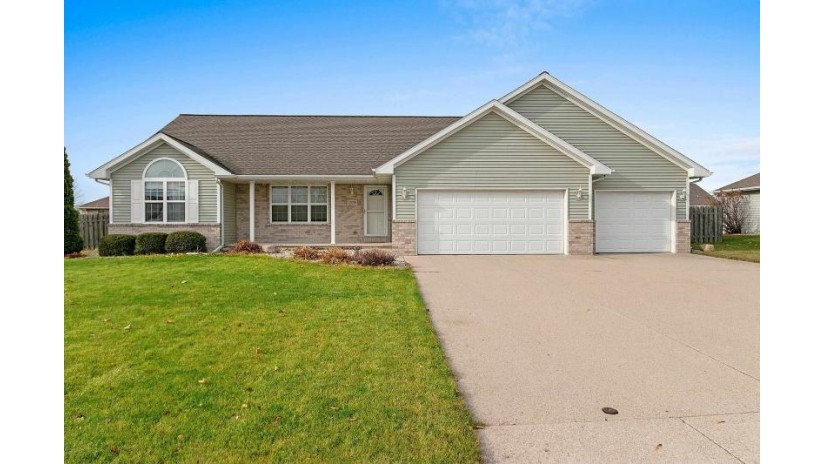 1576 Park Haven Road Lawrence, WI 54115 by Realty Executives Fortitude $499,800