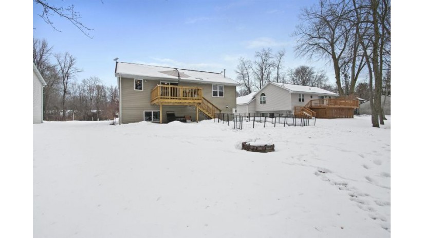 3923 Lloyd Street Scott, WI 54311 by Coldwell Banker Real Estate Group $339,900