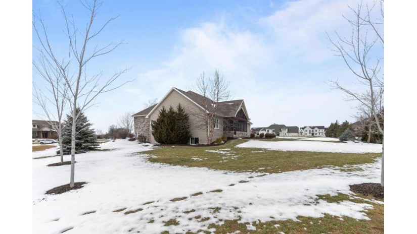 7940 White Petal Court Clayton, WI 54956 by Century 21 Ace Realty - Office: 920-739-2121 $779,900
