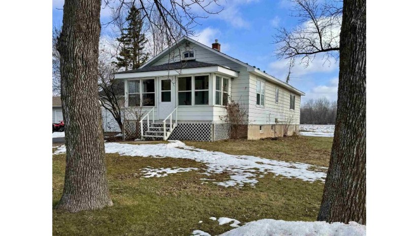 1230 County Rd J Little Suamico, WI 54141 by Berkshire Hathaway Hs Bay Area Realty $165,000