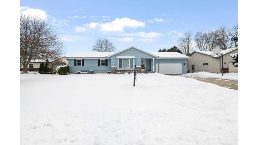 1171 Weatherwood Drive Fox Crossing, WI 54956 by Coaction Real Estate, Llc $369,900